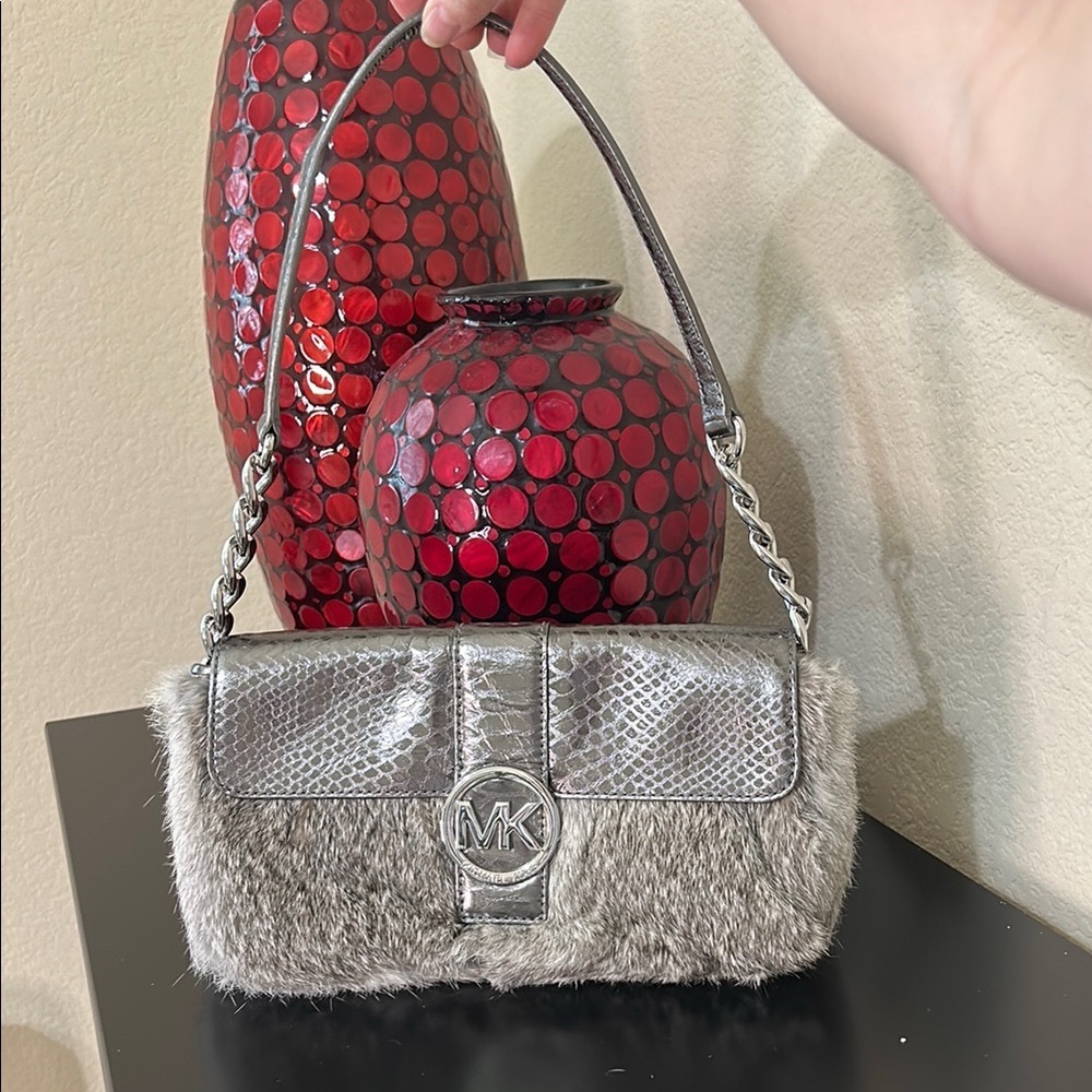 Michael Kors Genuine Rabbit Fur Silver Metallic Shoulder Bag - Picture 5 of 16